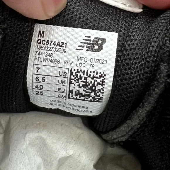 New Balance Zebra Print Sneakers - Picture 13 of 15